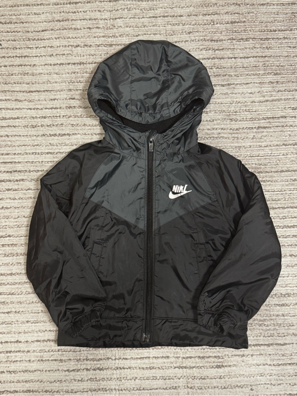 Nike Toddler Windbreaker 2T Black Hooded Jacket‎ Logo Peeling